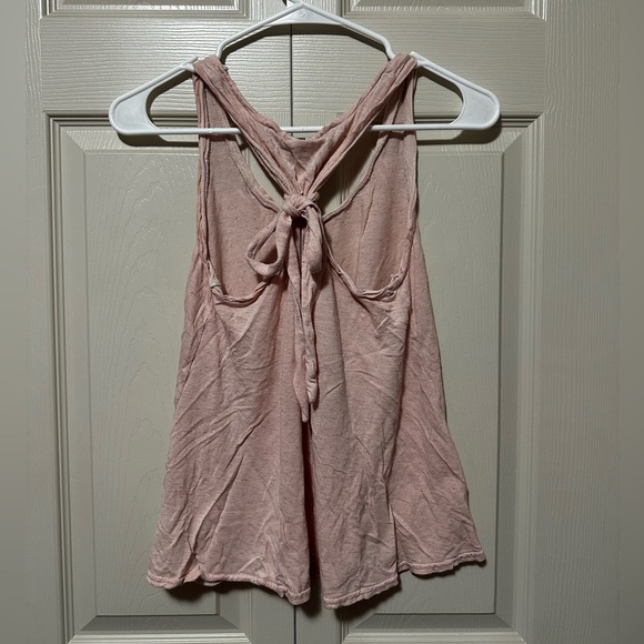 ⭐️ 2/$8 - Women’s Tank ⭐️ - Picture 5 of 8